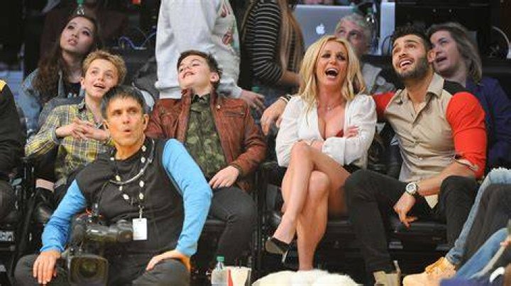 Britney Spears’ Sons Have A Blast At Art Exhibit With The Singer & Sam Asghari: ‘So Much Fun’