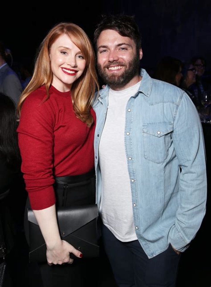 Bryce Dallas Howard: Photos – Hollywood Life
