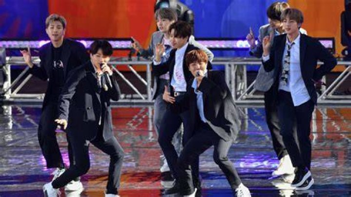 BTS Fans Defend Their Favorite Members’ Dance Moves After iHeartRadio Show