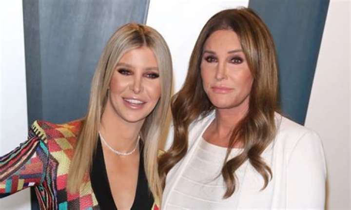 Cailtyn Jenner Defends Kardashians As Joe Rogan Calls Them ‘Crazy Bitches’ – Hollywood Life
