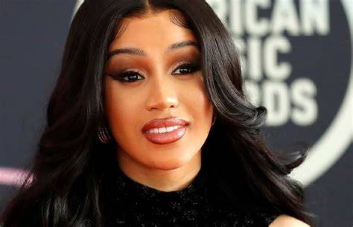 Cardi B Says She Filed For Divorce To Teach Offset ‘A Lesson,’ Not Over Abuse: ‘I Have Choices’