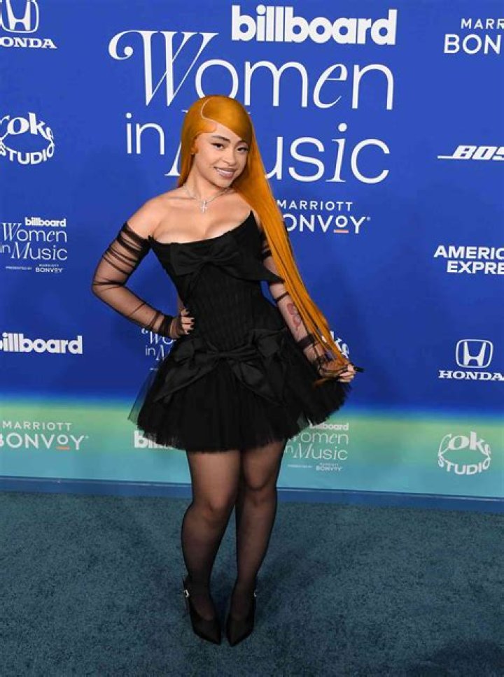 Cardi B Stuns In Her 2020 Billboard Women In Music Outfit — Pic – Hollywood Life