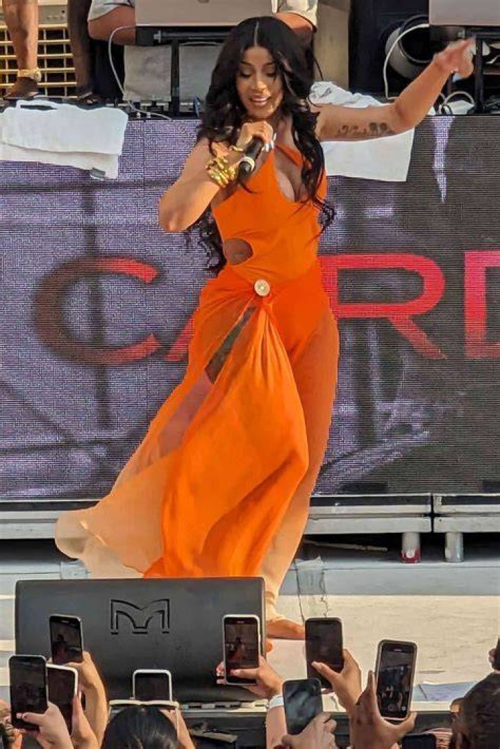 Cardi B Wears Orange Mini Dress Before Offset’s Police Incident: Pic – Hollywood Life