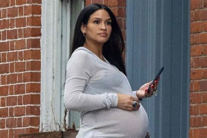 Cassie Reveals Baby Bump On Her Birthday With Sexy Beach Photoshoot – Hollywood Life