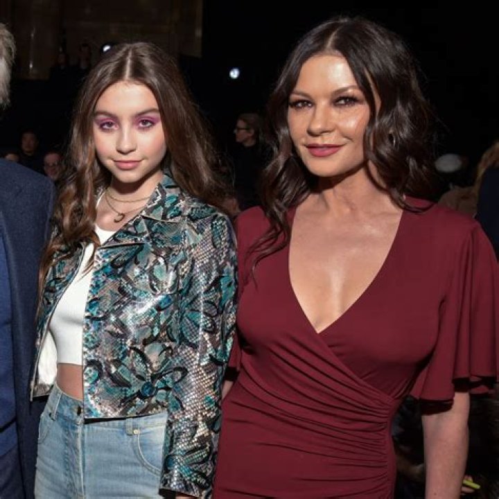 Catherine Zeta-Jones’ Daughter is In College & Mom Shares Throwback – Hollywood Life