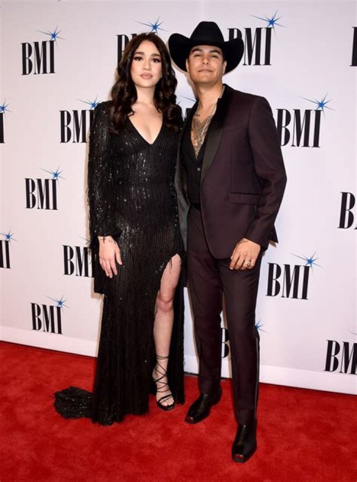 Celebrities At BMI Country Awards 2022: Photos – Hollywood Life
