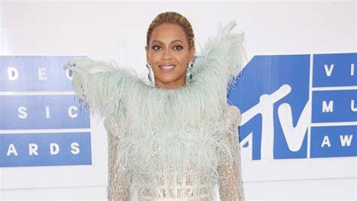 Celebrities Who Skipped the 2023 MTV Video Music Awards – Hollywood Life