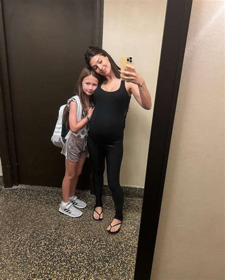 Celebrity Moms Doing Yoga While Pregnant: Kate Hudson, Hilaria Baldwin & More