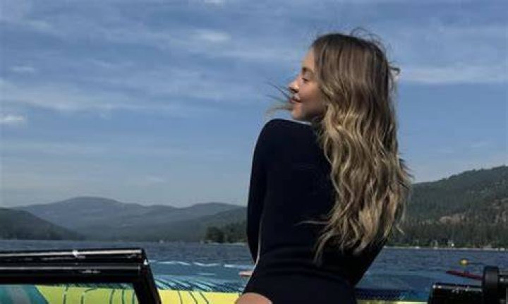 Celebs Posing On Cars In Bikinis — PICS