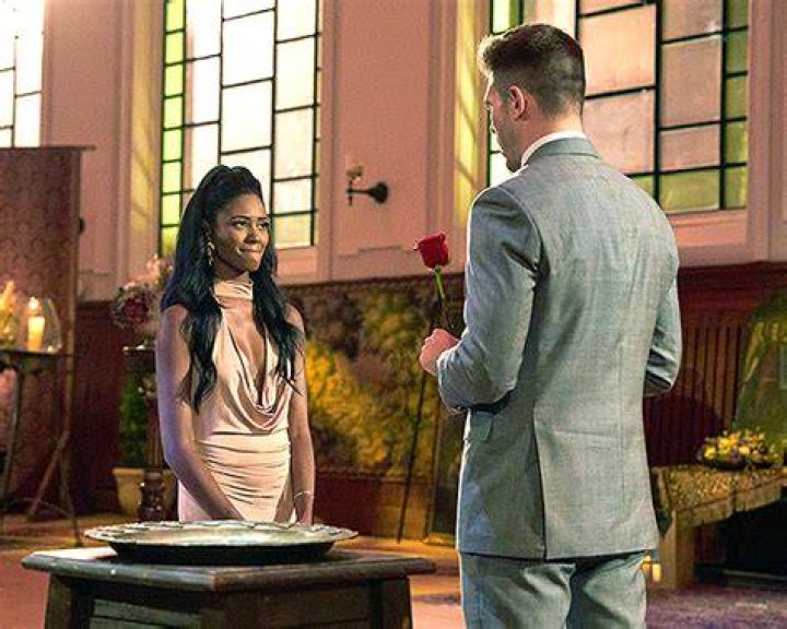 Charity Eliminated By Zach On Hometown Dates – Hollywood Life
