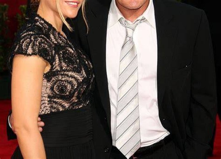 Charlie Sheen & Brooke Mueller Still Married During HIV Diagnosis — He Told Her – Hollywood Life