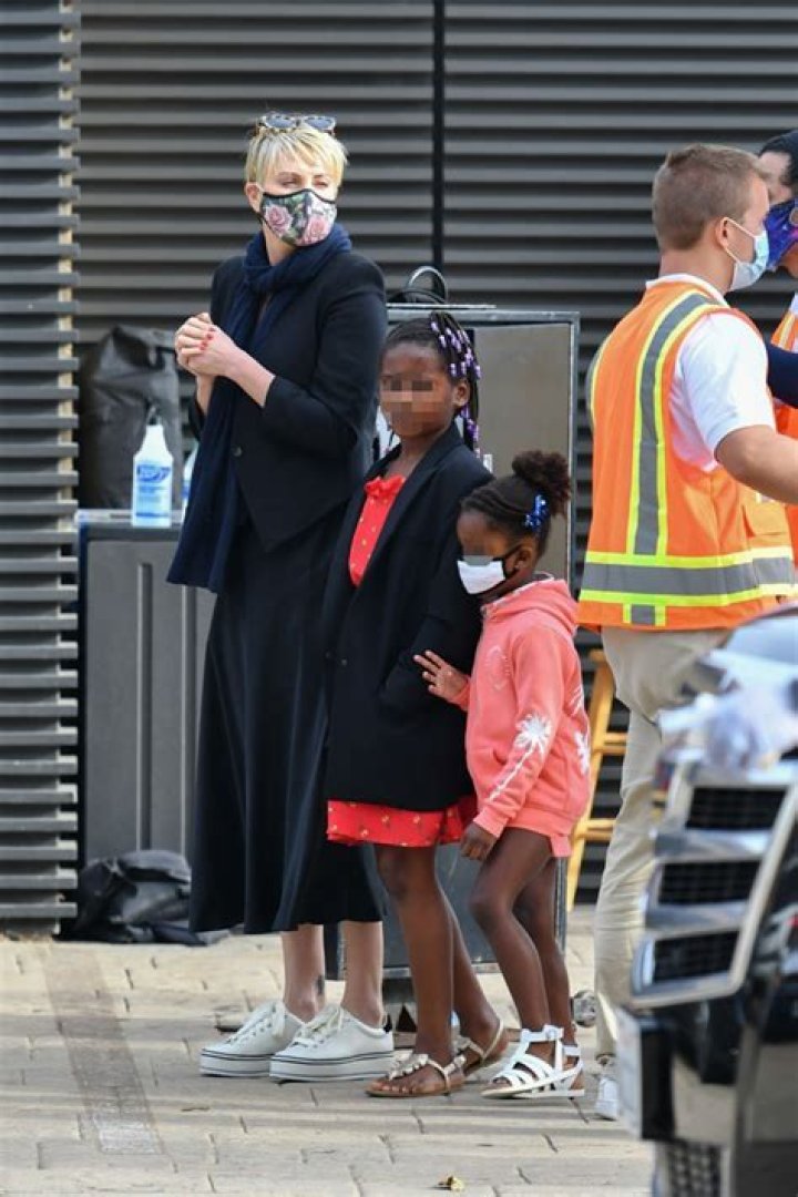 Charlize Theron Brings Her Two Daughters Jackson & August To Nobu – Hollywood Life