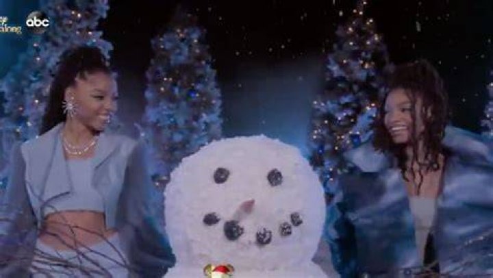 Chloe x Halle Perform ‘Frozen’ Hit In Disney Holiday Singalong Preview – Hollywood Life