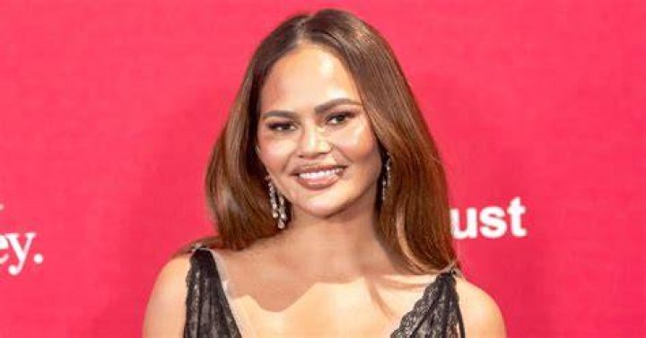 Chrissy Teigen Defends Pal Kim Kardashian After Backlash Of SKIMs Maternity Line