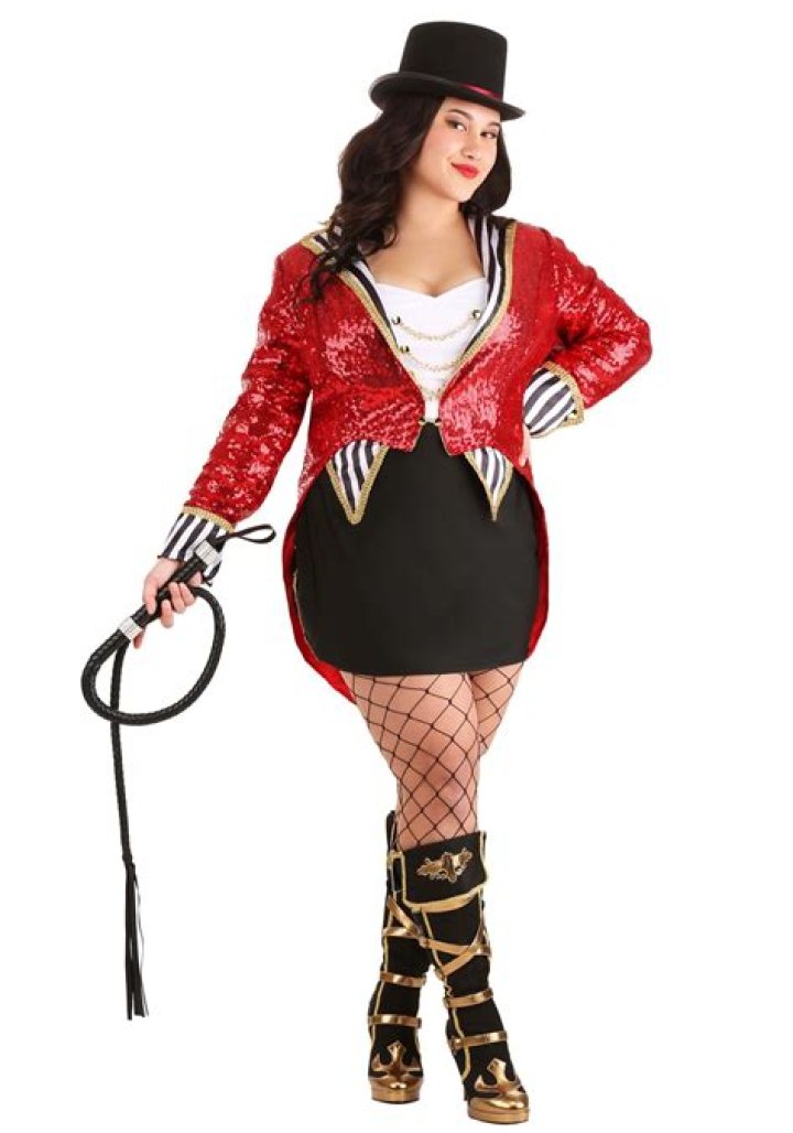 Christie Brinkley, 66, Stuns In A Sizzling Ringmaster Costume For Her Big Apple Circus Hosting Gig