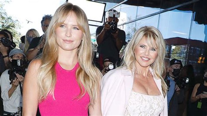 Christie Brinkley Celebrity Profile – Hollywood Life