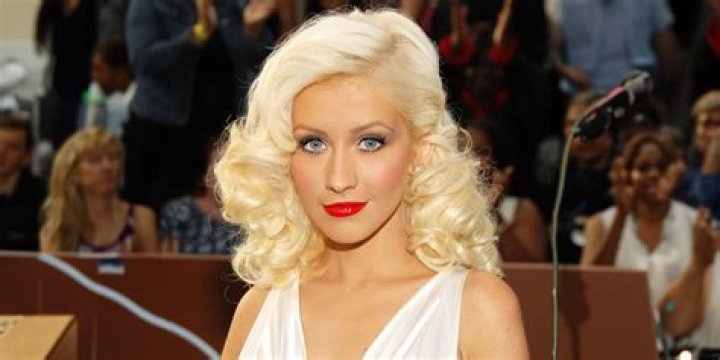 Christina Aguilera Returning To ‘The Voice’ After Adam Levine Quits Show? – Hollywood Life