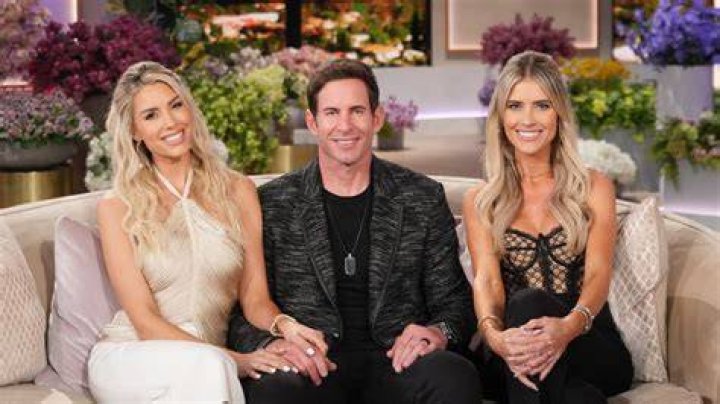 Christina & Tarek El Moussa Not On For Season 8 – Hollywood Life