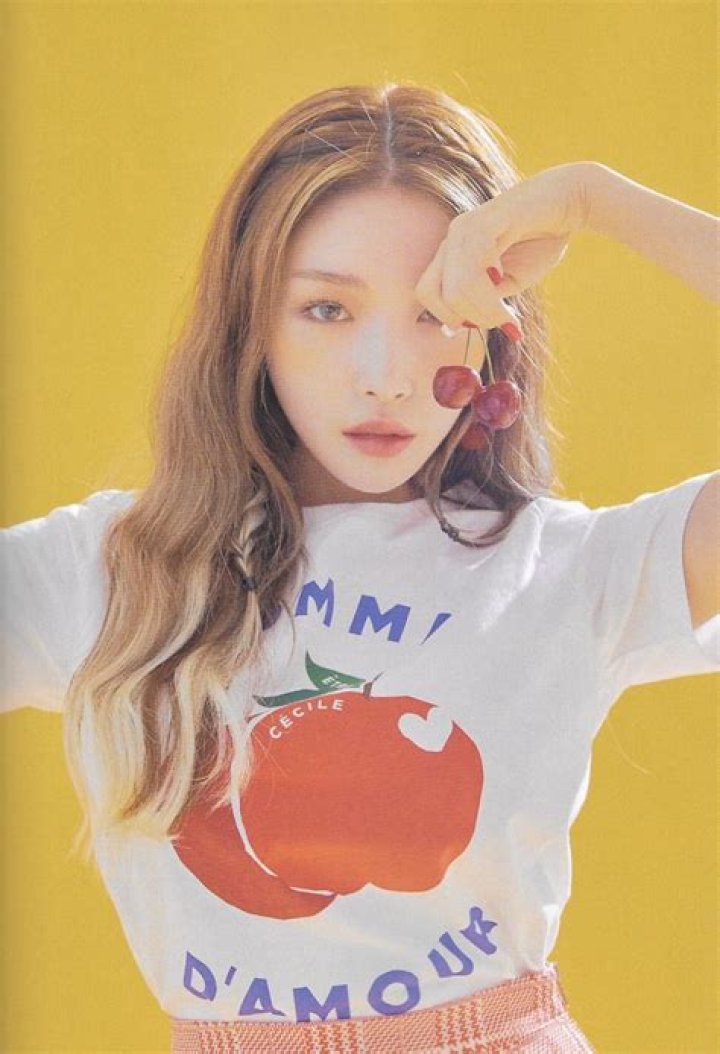 Chungha — PICS