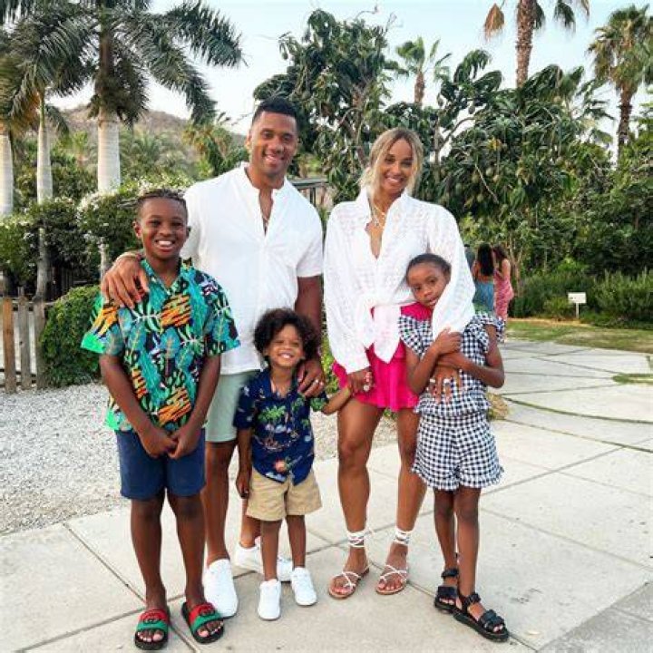 Ciara & Russell Wilson’s Kids Future, 6, Sienna, 3 & Win, 8 Mos. Are So Excited Posing With Easter Bunny