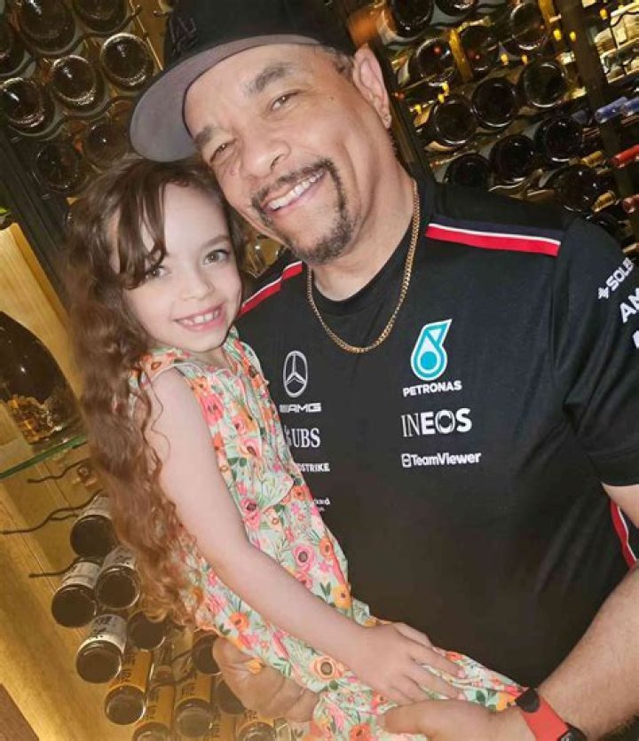 Coco Austin Calls Daughter A ‘Boob Freak’ Amid Breastfeeding Backlash – Hollywood Life