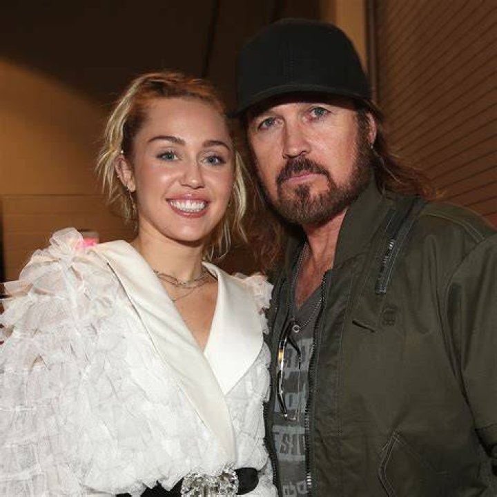 Cody Simpson Talks Break-Up With Miley Cyrus 10 Months After Split – Hollywood Life