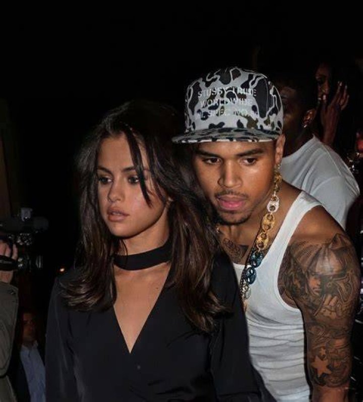 Crush On Chris Brown? Posts Sexy Pic Of Model On Instagram – Hollywood Life
