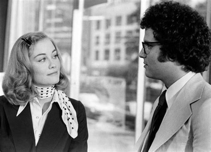 Cybill Shepherd — Photos – Hollywood Life