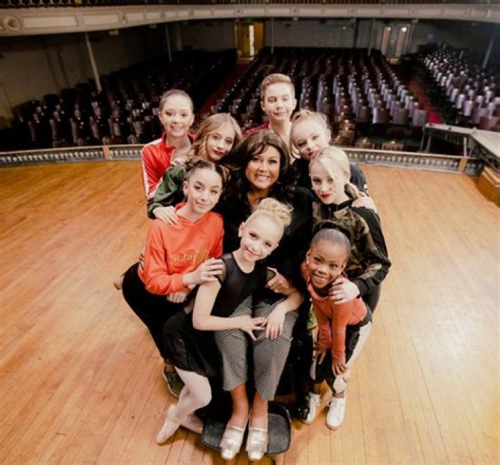 ‘Dance Moms’ — Photos Of Season 8 – Hollywood Life