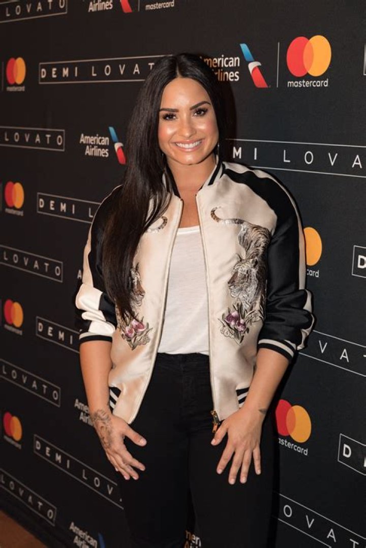 Demi Lovato Weight Gain 30 Pounds Since Rehab – Hollywood Life