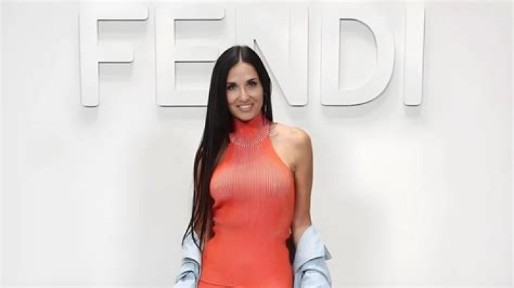 Demi Moore Talks Fendi Fashion Show After Being Called Unrecognizable – Hollywood Life