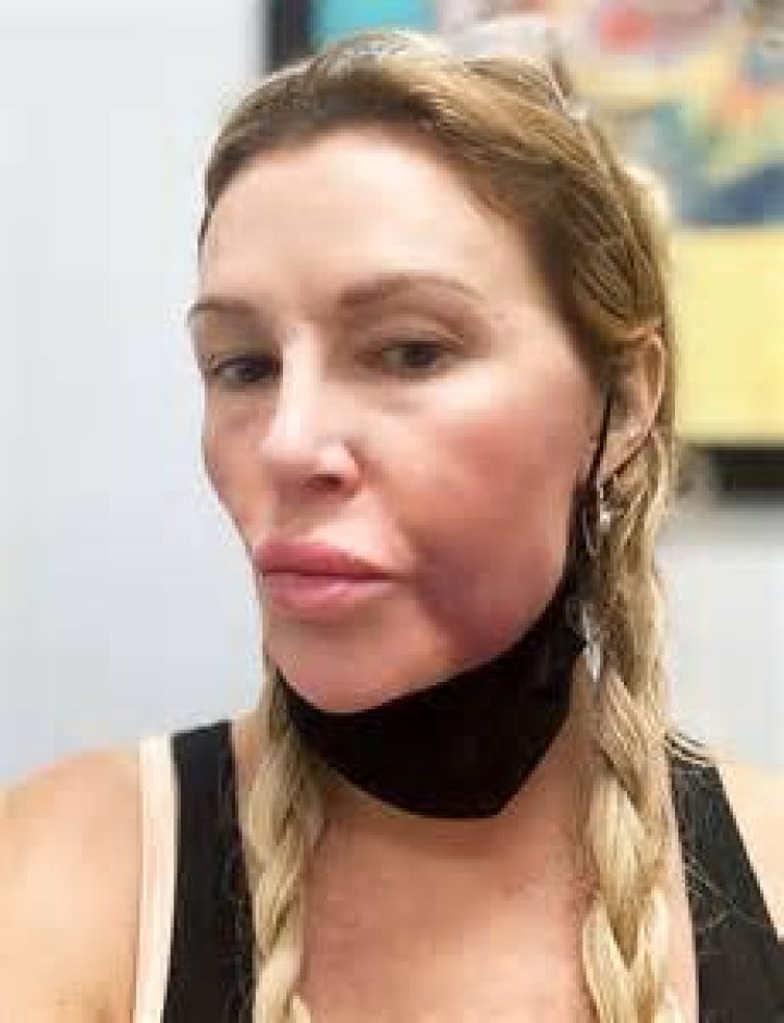 Denise Richards Speaks Out About Alleged Brandi Glanville Affair After Kissing Photo: ‘I Know My Truth’