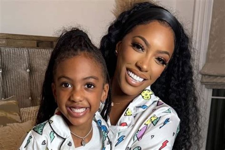 Dennis McKinley Pays Tribute To Daughter Pilar Jhena In Adorable Pic – Hollywood Life