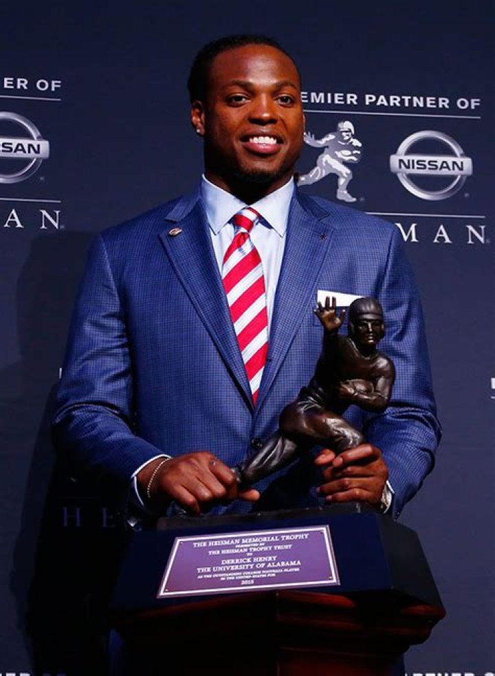 Derrick Henry Celebrity Profile – Hollywood Life