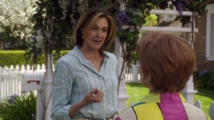 Desperate Housewives — Season 8 Episode 16 — Mike Gets Killed – Hollywood Life
