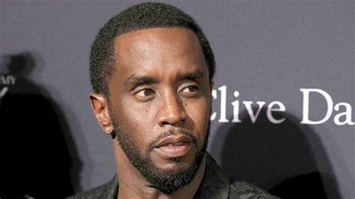 Diddy Debuts Grey Hair In His Beard & Fans Love How ‘Good’ He Looks – Hollywood Life