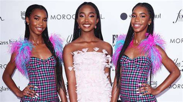 Diddy’s Twins, 15, Rock Matching Dresses & Look So Grown Up At Daily Front Row Awards