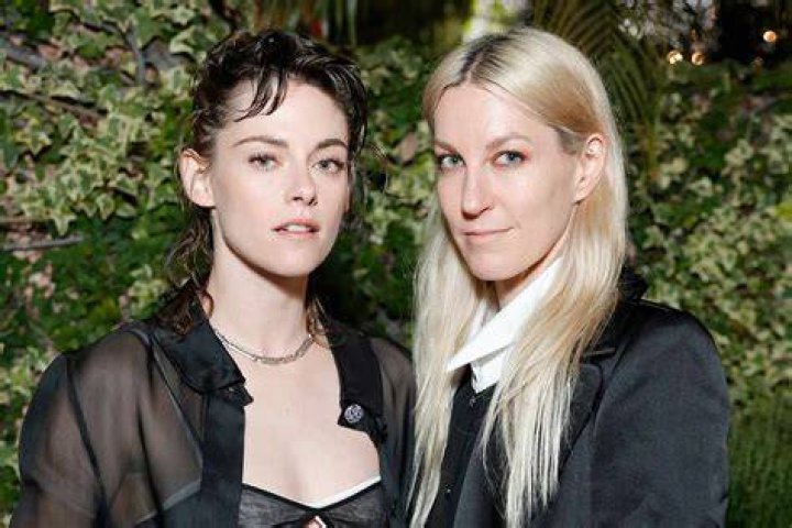Does He Rock It Better Than Ex Kristen Stewart? – Hollywood Life
