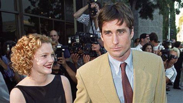 Drew Barrymore Reveals ‘Open Relationship’ With Luke Wilson — Watch – Hollywood Life