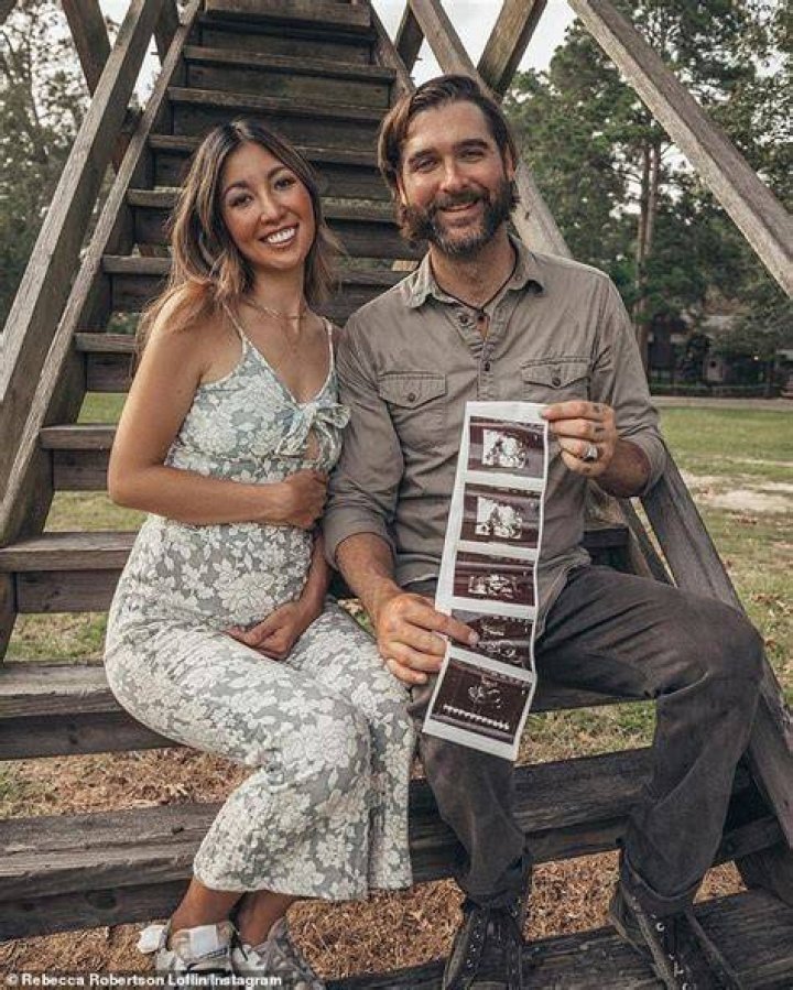 ‘Duck Dynasty’ Star Expecting 2nd Child – Hollywood Life