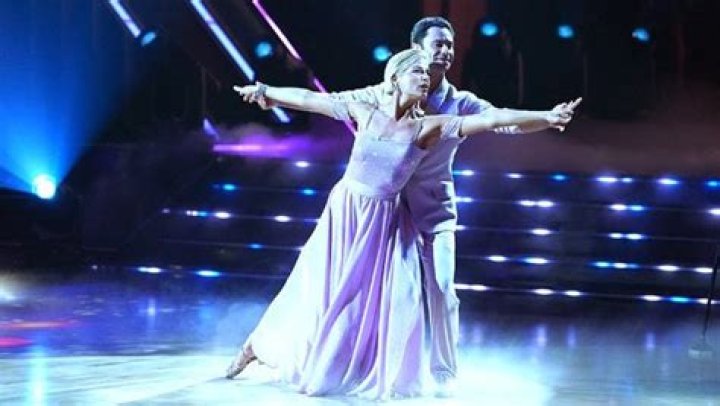 ‘DWTS’ Recap: Selma Blair Leaves The Competition After A Stunning Final Dance