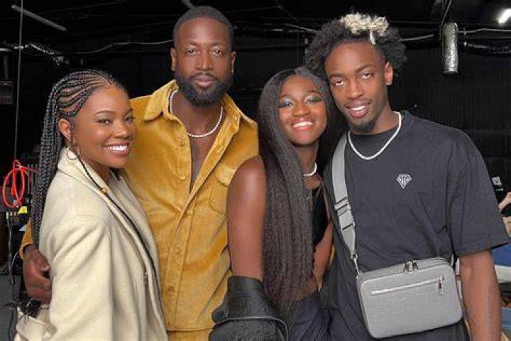 Dwyane Wade’s Daughter Kaavia, 1, Is Unfazed As Shaq Tries To Make Her Smile During FaceTime