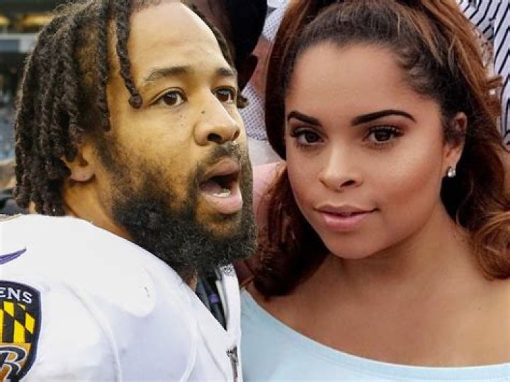 Earl Thomas Wife Held Gun To Head After He Allegedly Cheated — Police – Hollywood Life