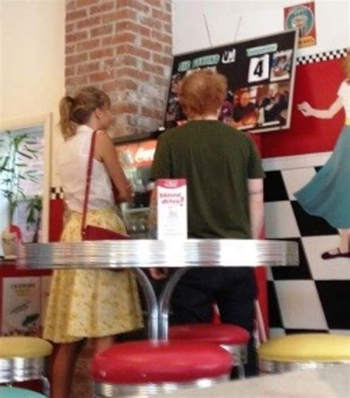 Ed Sheeran & Taylor Swift Ice Cream Date — Fun At Mel’s Downtown Creamery – Hollywood Life