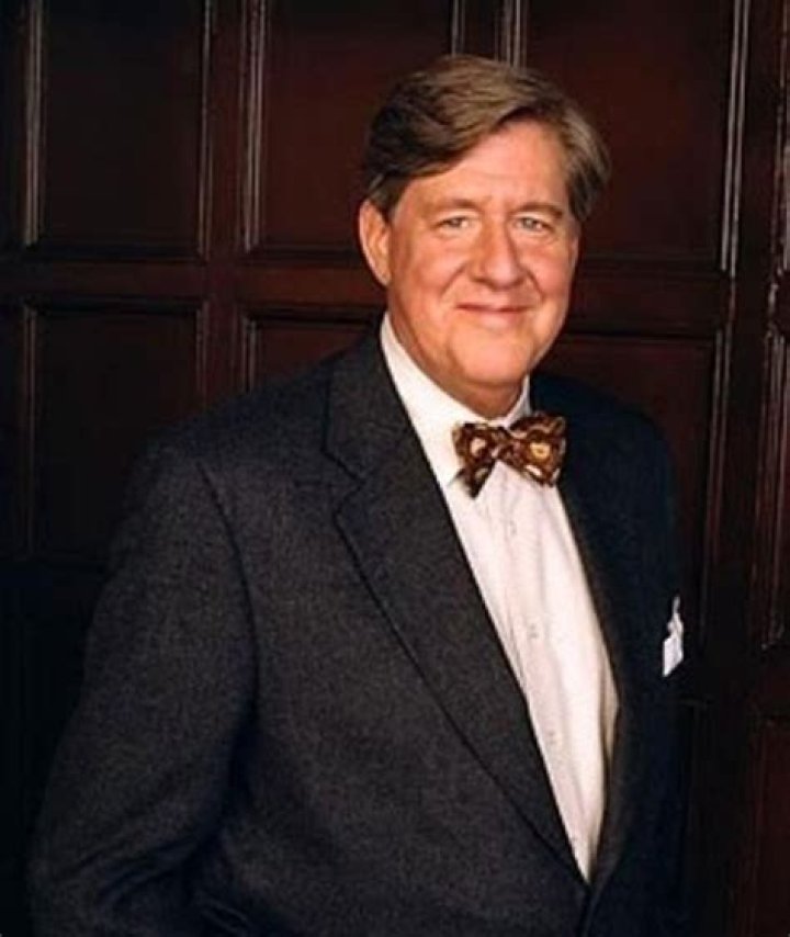 Edward Herrmann — Pics