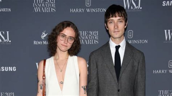 Ella Emhoff & BF Sam Hine Hold Hands On Date Night At WSJ Awards In NYC — Photos
