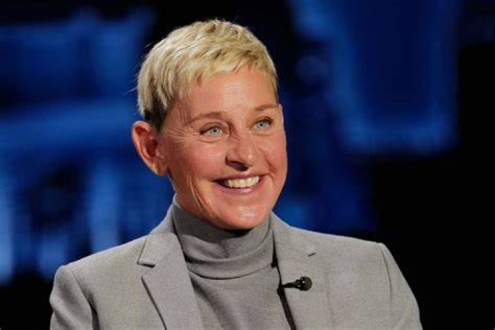 Ellen DeGeneres Shows Off Hair Makeover With Swept Back ‘Do – Hollywood Life