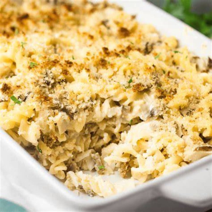 Emeril Lagasse's Turkey Tetrazzini – Hollywood Life