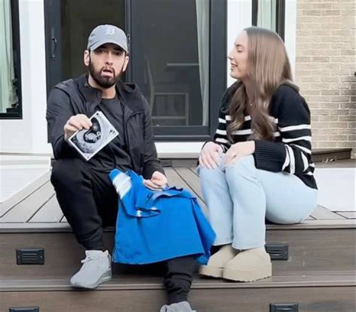 Eminem’s Daughter Hailie Hikes In A Crop Top & Leggings On Sedona Trip — Watch