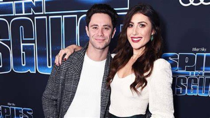Emma Slater Reveals The Reason For Her Split From Sasha Farber: Video – Hollywood Life